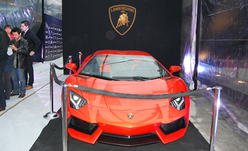 Quattro Agencia BTL - Lanzamiento Lamborghini