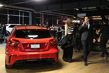 Quattro Agencia BTL - Inauguración Mercedes Benz Esmeralda.